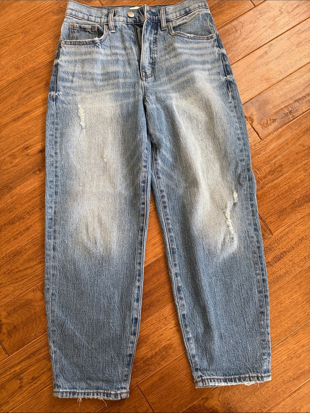 Evereve High-Rise Light Blue Distressed Jeans
